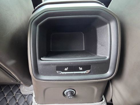 Used 2015 Porsche Macan S AWD/4WD image 21