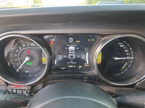 Used 2023 Jeep Wrangler Unlimited Rubicon 4xe image 12
