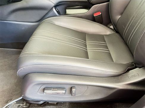 Used 2024 Honda HR-V EX-L image 19