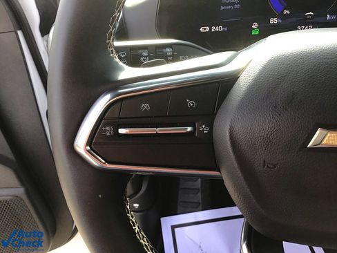 Used 2024 Chevrolet Blazer EV LT image 32