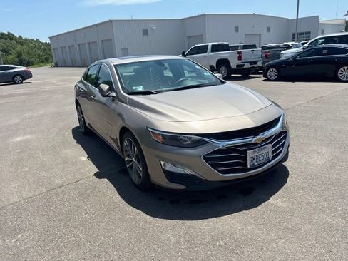 Used 2022 Chevrolet Malibu LT FWD image 5