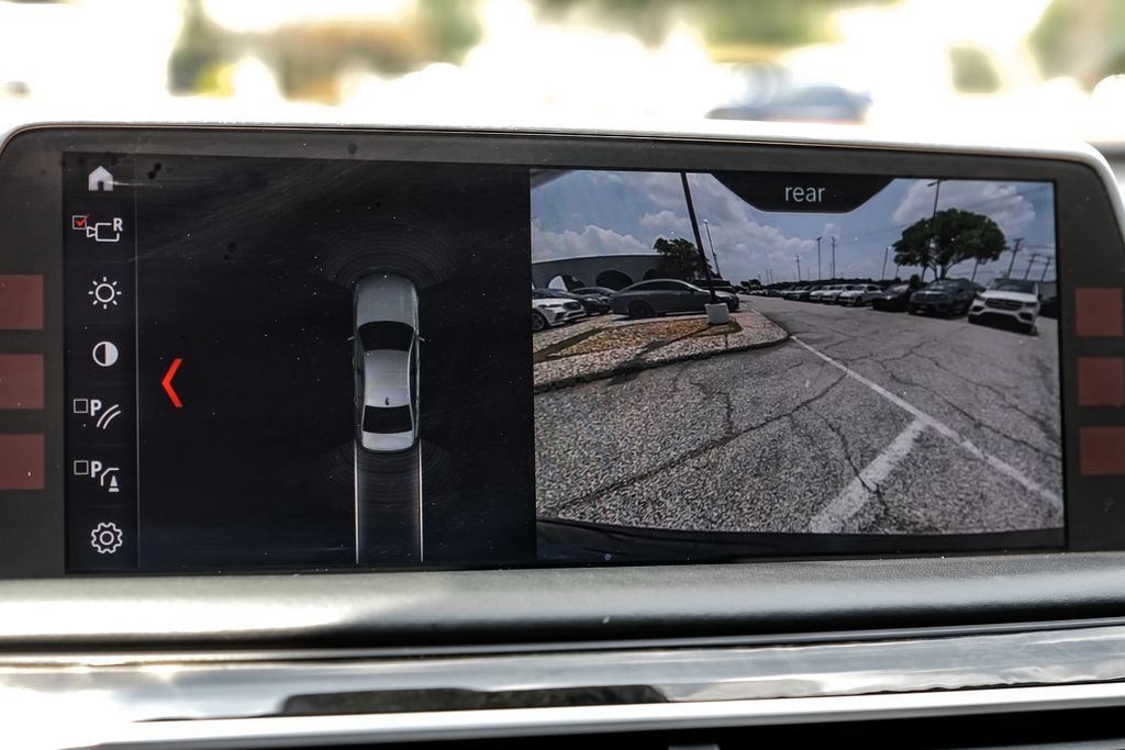 Used 2018 BMW 740i RWD image 20