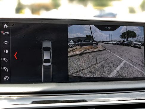 Used 2018 BMW 740i RWD image 20