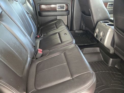 Used 2012 Ford F150 Lariat w/ Lariat Chrome Pkg image 9