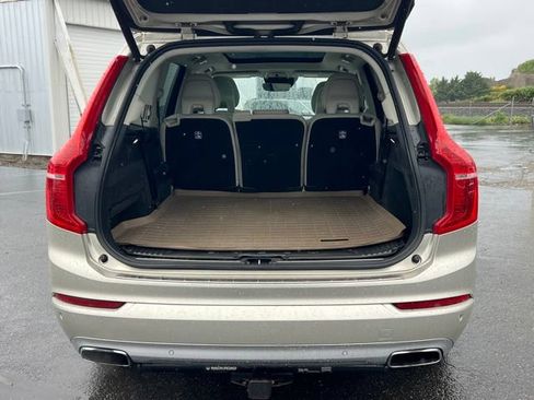 Used 2016 Volvo XC90 T6 Momentum w/ Protection Package Plus AWD/4WD image 12