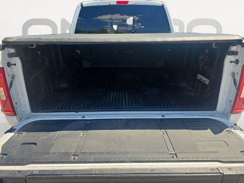 Used 2022 Ford F150 XLT w/ Equipment Group 302A High image 12