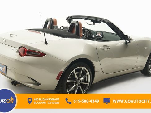 Used 2023 MAZDA MX-5 Miata Grand Touring RWD image 6