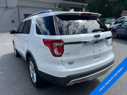 Used 2016 Ford Explorer XLT w/ Equipment Group 202A FWD image 18