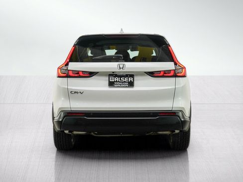 Used 2024 Honda CR-V EX-L image 4