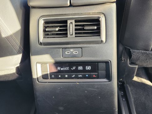 Used 2024 MAZDA CX-90 Plug-In Hybrid w/ Preferred image 15