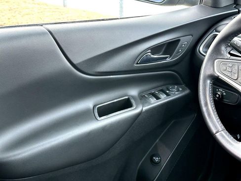 Used 2022 Chevrolet Equinox LT image 27