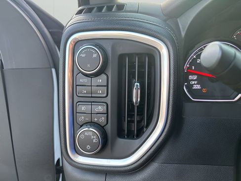 Used 2019 Chevrolet Silverado 1500 LT Trail Boss image 29