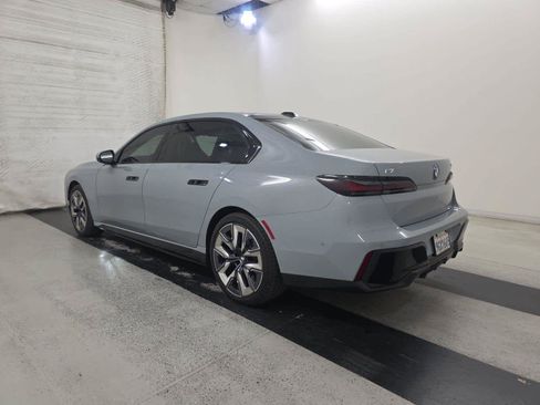 Used 2023 BMW i7 xDrive60 AWD/4WD image 6