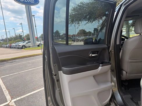 Used 2017 Honda Ridgeline RTL-E image 8