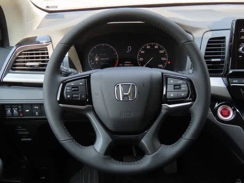 New 2026 Honda Odyssey Touring image 20