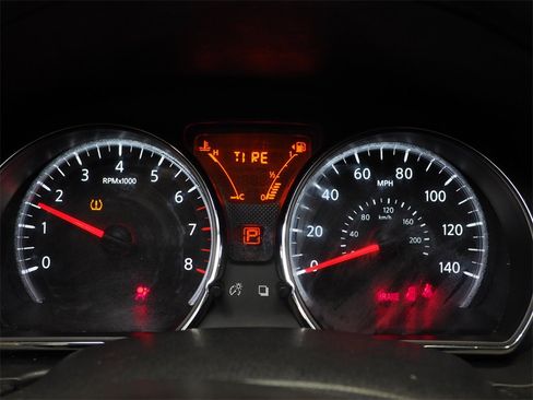 Used 2014 Nissan Versa SV image 18