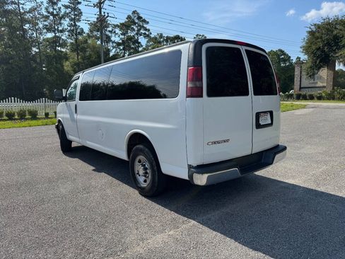 Used 2018 Chevrolet Express 3500 LT w/ LT Preferred Equipment Group RWD image 31