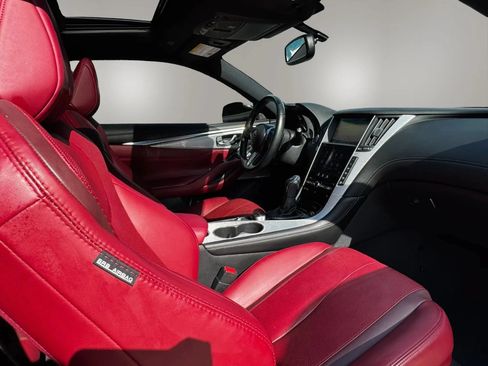 Used 2018 INFINITI Q60 Red Sport 400 w/ Sensory Package 3.0T Sport RWD image 25