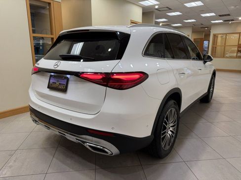 Certified 2025 Mercedes-Benz GLC 300 image 5