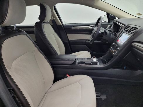 Used 2019 Ford Fusion SE w/ Equipment Group 151A image 21