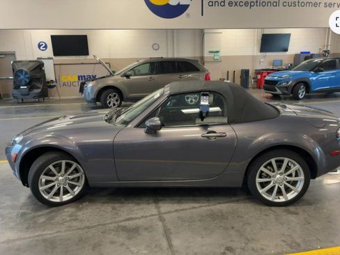 Used 2007 MAZDA MX-5 Miata Touring RWD image 4
