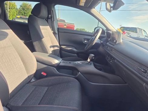 Used 2024 Honda HR-V Sport image 12