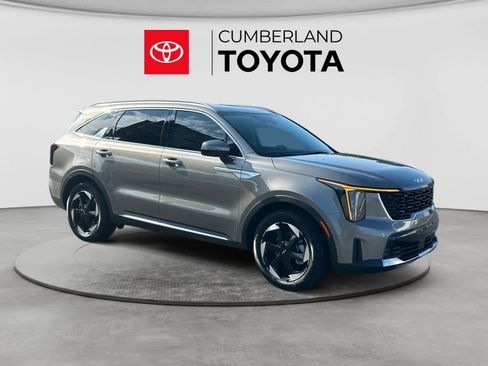 Used 2025 Kia Sorento EX AWD/4WD image 7
