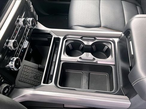New 2026 Ford F250 Lariat w/ Black Appearance Package AWD/4WD image 8