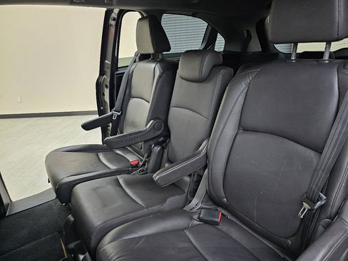 Used 2018 Honda Odyssey Touring image 28