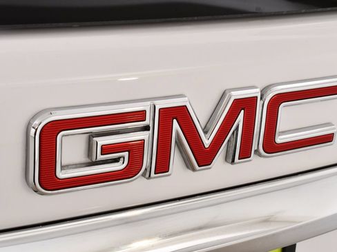 Used 2020 GMC Terrain SLT AWD/4WD image 23
