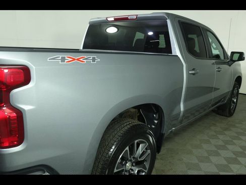 Used 2023 Chevrolet Silverado 1500 LT image 20
