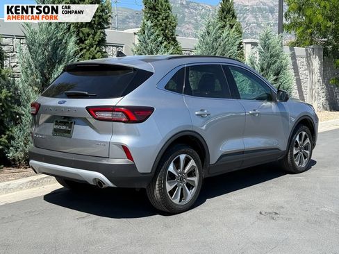 Used 2024 Ford Escape Platinum AWD/4WD image 8