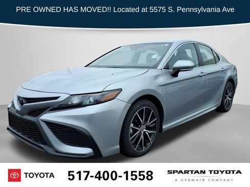 Used 2024 Toyota Camry SE image 1