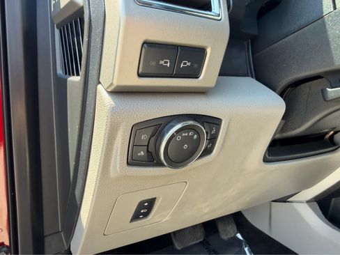 Used 2015 Ford F150 Lariat w/ Equipment Group 501A Mid AWD/4WD image 27