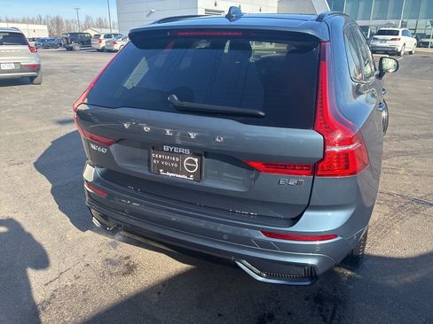 Certified 2025 Volvo XC60 B5 Plus image 4
