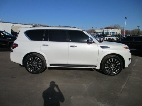 Used 2022 Nissan Armada Platinum w/ Captain's Chairs Package image 3
