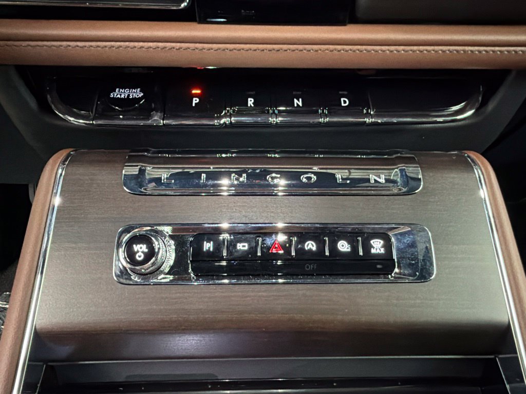 New 2027 Lincoln Aviator Reserve AWD/4WD image 14