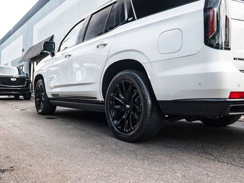 Used 2021 Cadillac Escalade Sport Platinum w/ LPO, ONYX Package AWD/4WD image 8