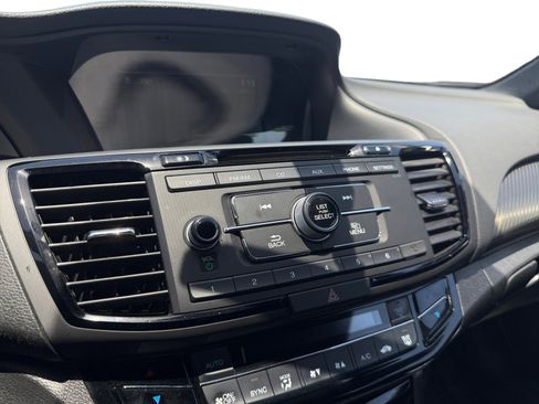 Used 2016 Honda Accord Sport image 12