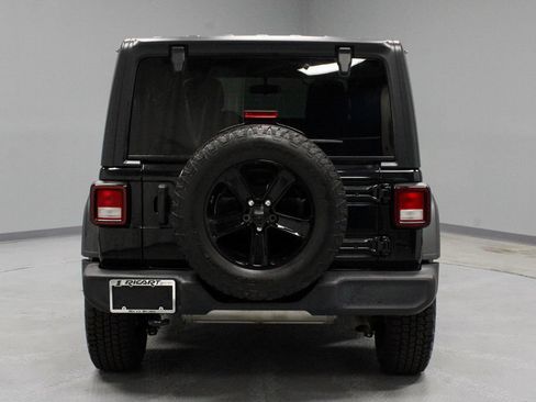 Used 2022 Jeep Wrangler Unlimited Sport AWD/4WD image 10
