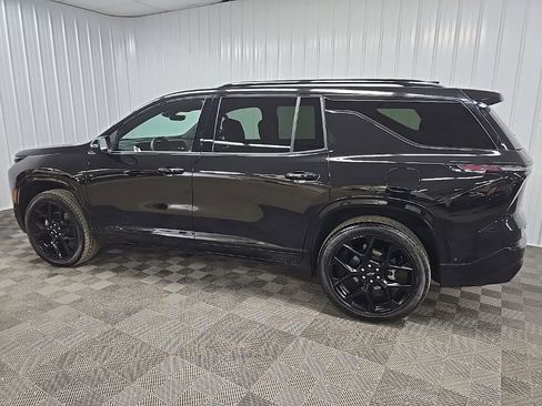 Used 2024 Chevrolet Traverse RS w/ LPO, Floor Liner Package image 4