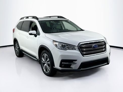 Used 2022 Subaru Ascent Limited w/ Technology Package image 3