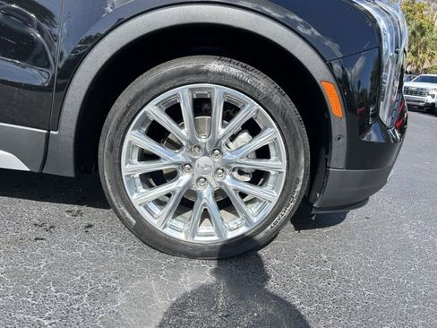 Used 2021 Cadillac XT4 Premium Luxury w/ LPO, Radiant Package image 8