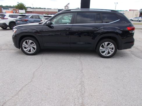 Used 2023 Volkswagen Atlas SE FWD image 10