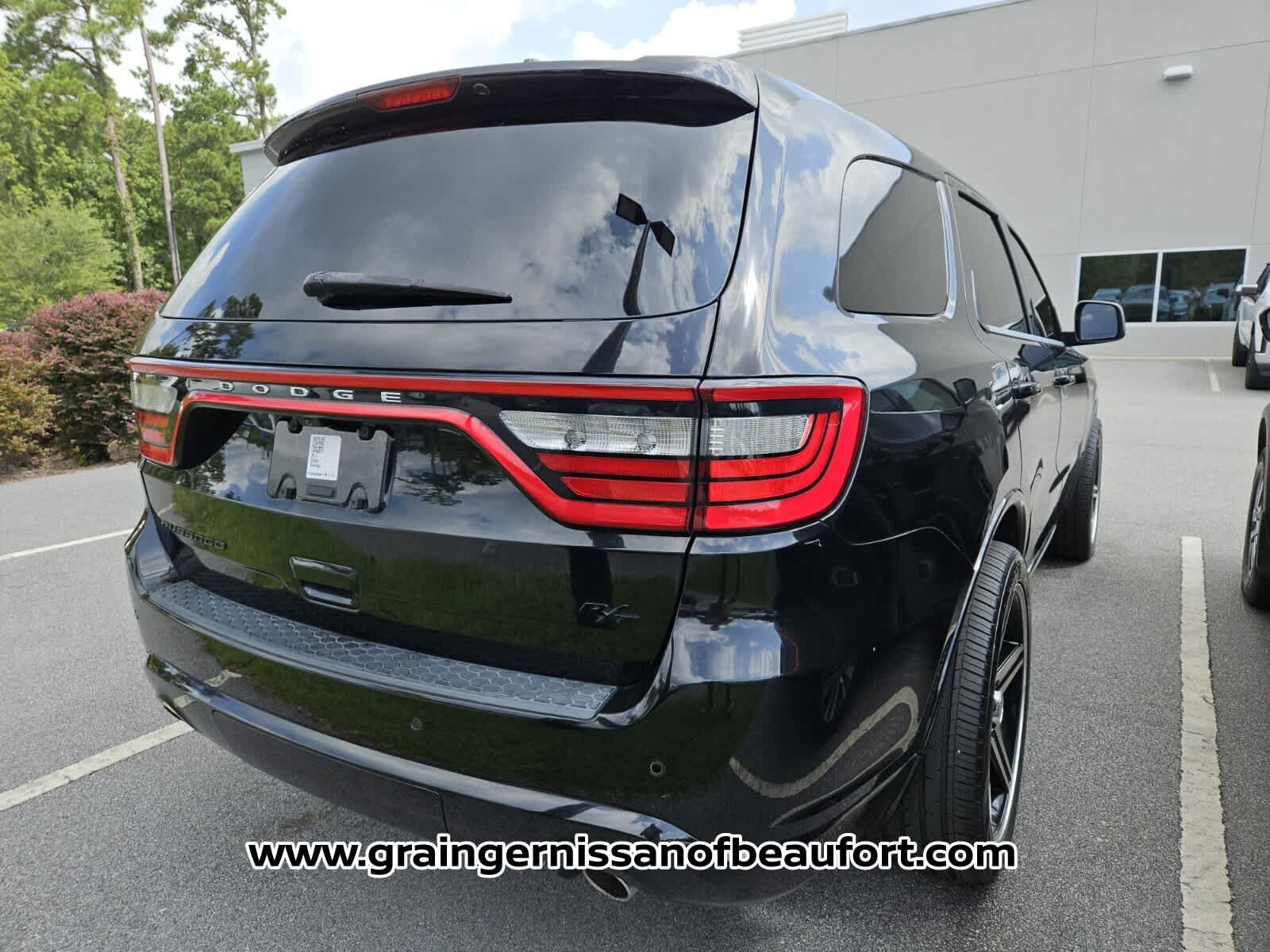 Used 2017 Dodge Durango R/T w/ Blacktop Package RWD image 7