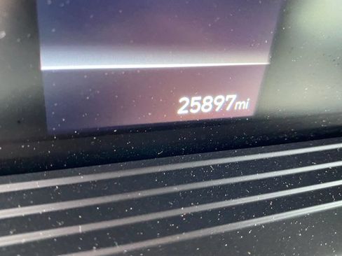 Used 2025 Hyundai Venue SEL FWD image 5