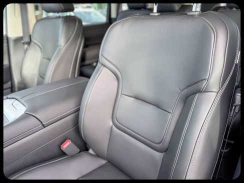 New 2026 Nissan Armada SV image 23