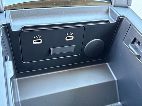 New 2025 MAZDA MAZDA3 2.5 Turbo Sedan w/Premium Plus image 19