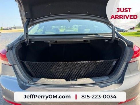 Used 2018 Hyundai Elantra Value Edition w/ Cargo Package FWD image 17