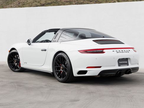 Certified 2019 Porsche 911 Targa 4 GTS image 3